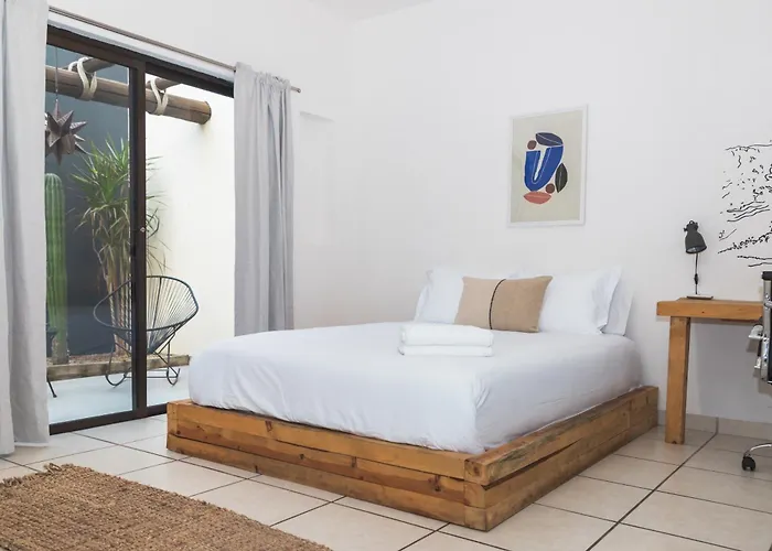 Outsite Cabos - Entire 4-bedroom *